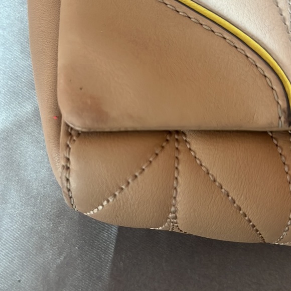 Kate Spade crossbody cream & tan with gold chain straps - Picture 7 of 11